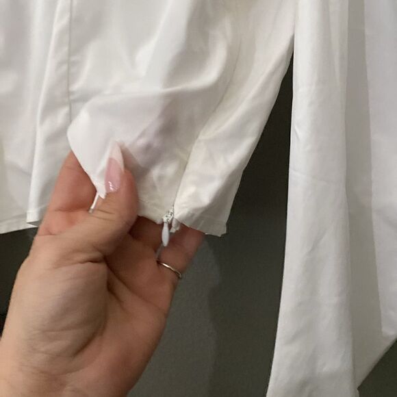 Choosy White Peacock Puff Shoulder Crop Top - Picture 4 of 13